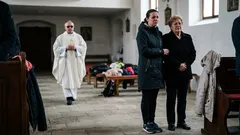 Krátky príbeh: Na dedkovom pohrebe sa stalo niečo, čo už neodlepím z hlavy