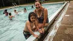 Krátka historka: Malý plavec mi pošepkal tajomstvo, po ktorom som nechcela dýchať