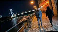 Krátky príbeh: Prvé rande pri Dunaji, ktoré skončilo vetou „Škoda, že nie si upír“