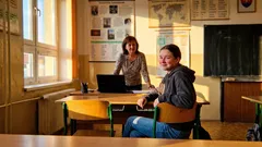 Školská historka: Ranný mail, ktorý mi zruinoval hodinu francúzštiny