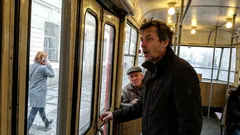 Životná historka: V električke som konečne stretol niekoho výnimočného. O pár minút bolo všetko inak