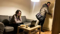 Krátky príbeh: Na Valentína mi môj „single“ frajer zabudol povedať jednu drobnosť